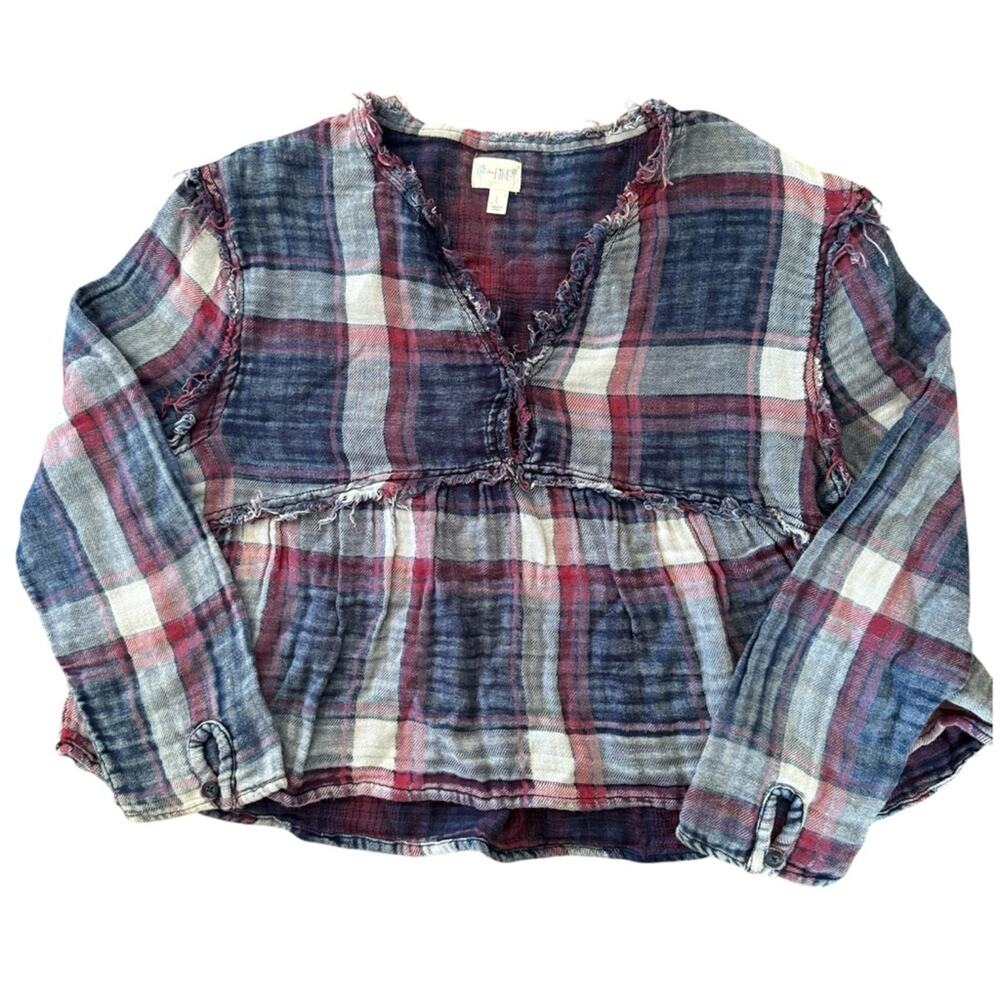 Love, Fire Plaid Long Sleeve Shirt Red Blue Crop V Neck Size Large